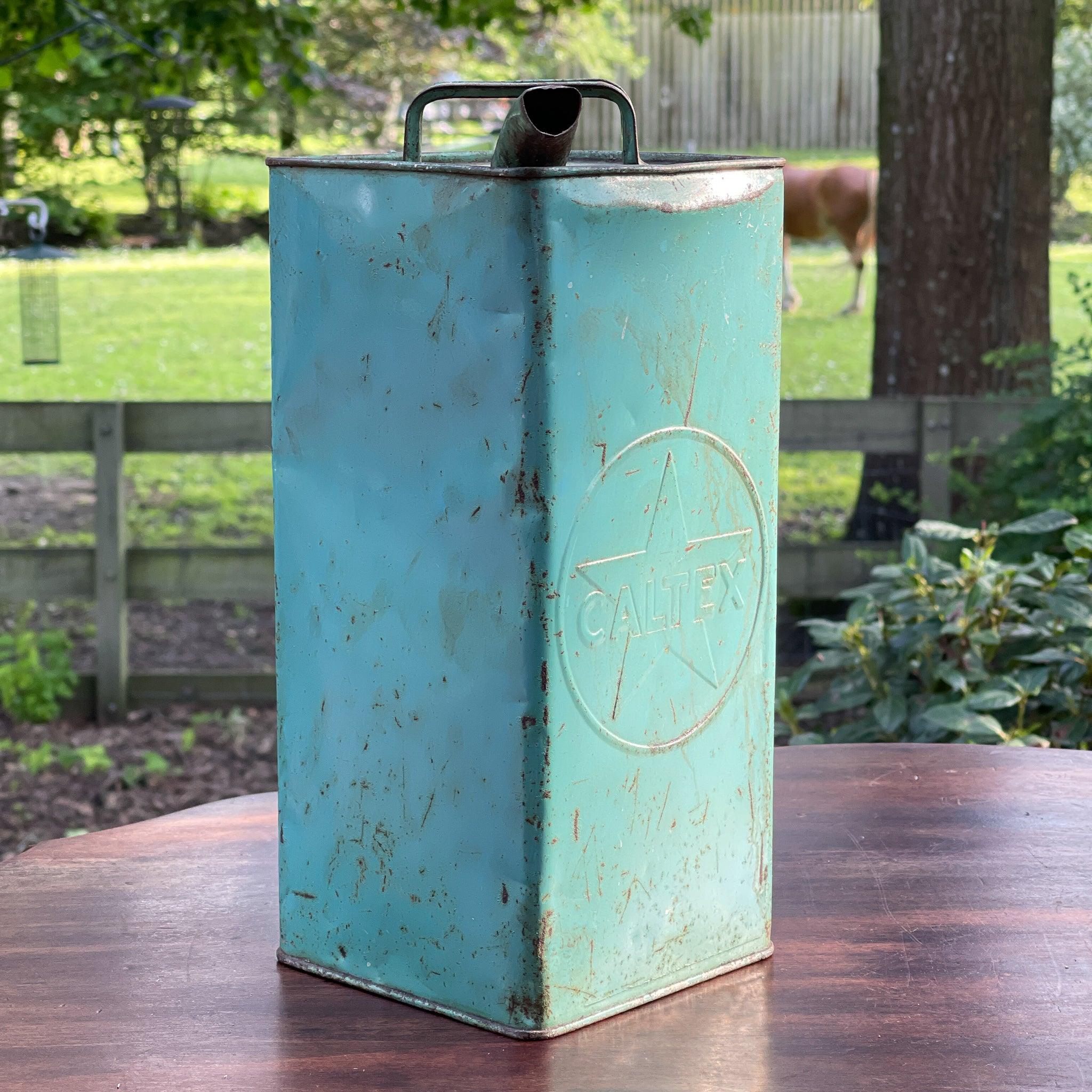 Vintage Caltex petroleum kan - The Collectionist