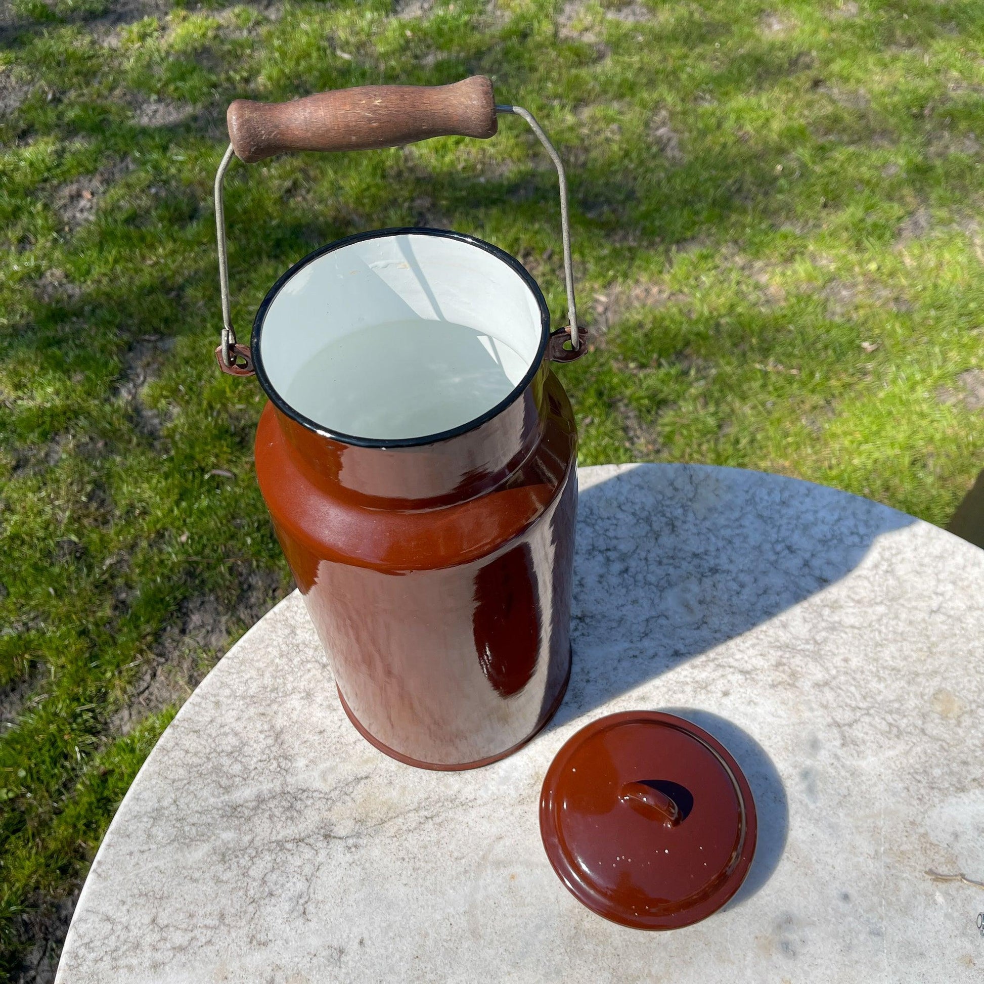 Vintage emaille melkbus met deksel - Bamestra Curiosa