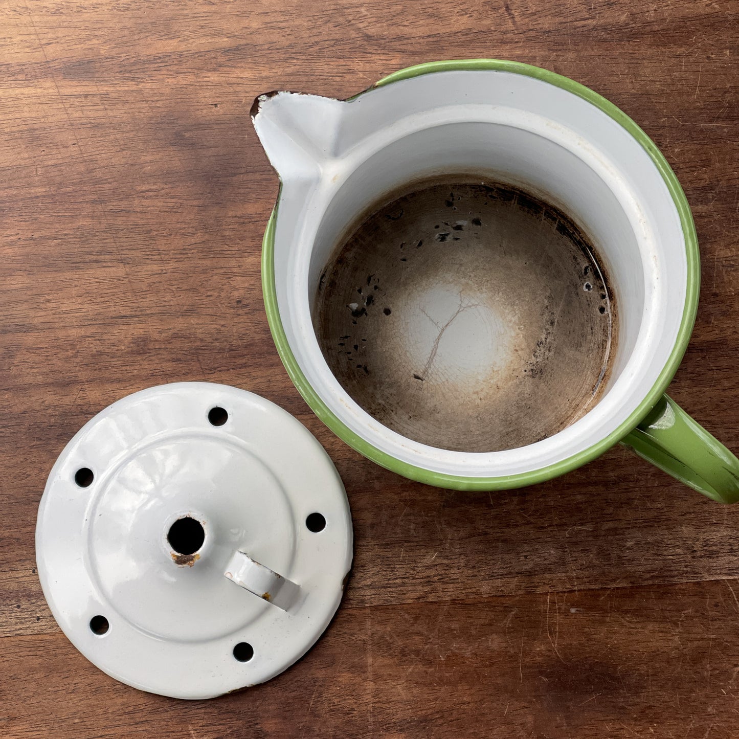 Emaille melkkoker - Bamestra Curiosa