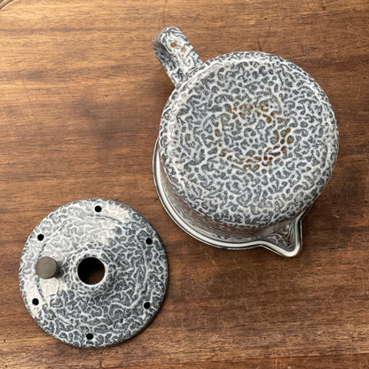 Emaille melkkoker - Bamestra Curiosa