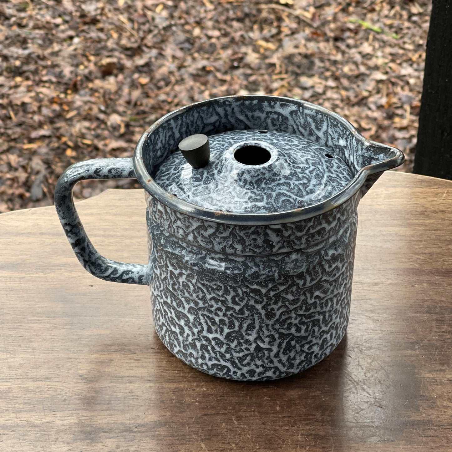 Emaille melkkoker - Bamestra Curiosa