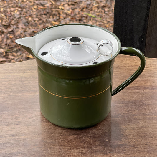 Emaille melkkoker - Bamestra Curiosa