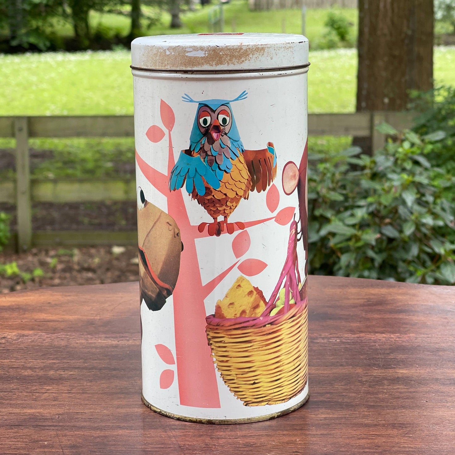 Vintage Fabeltjeskrant beschuitbus van Bolletje - Bamestra Curiosa