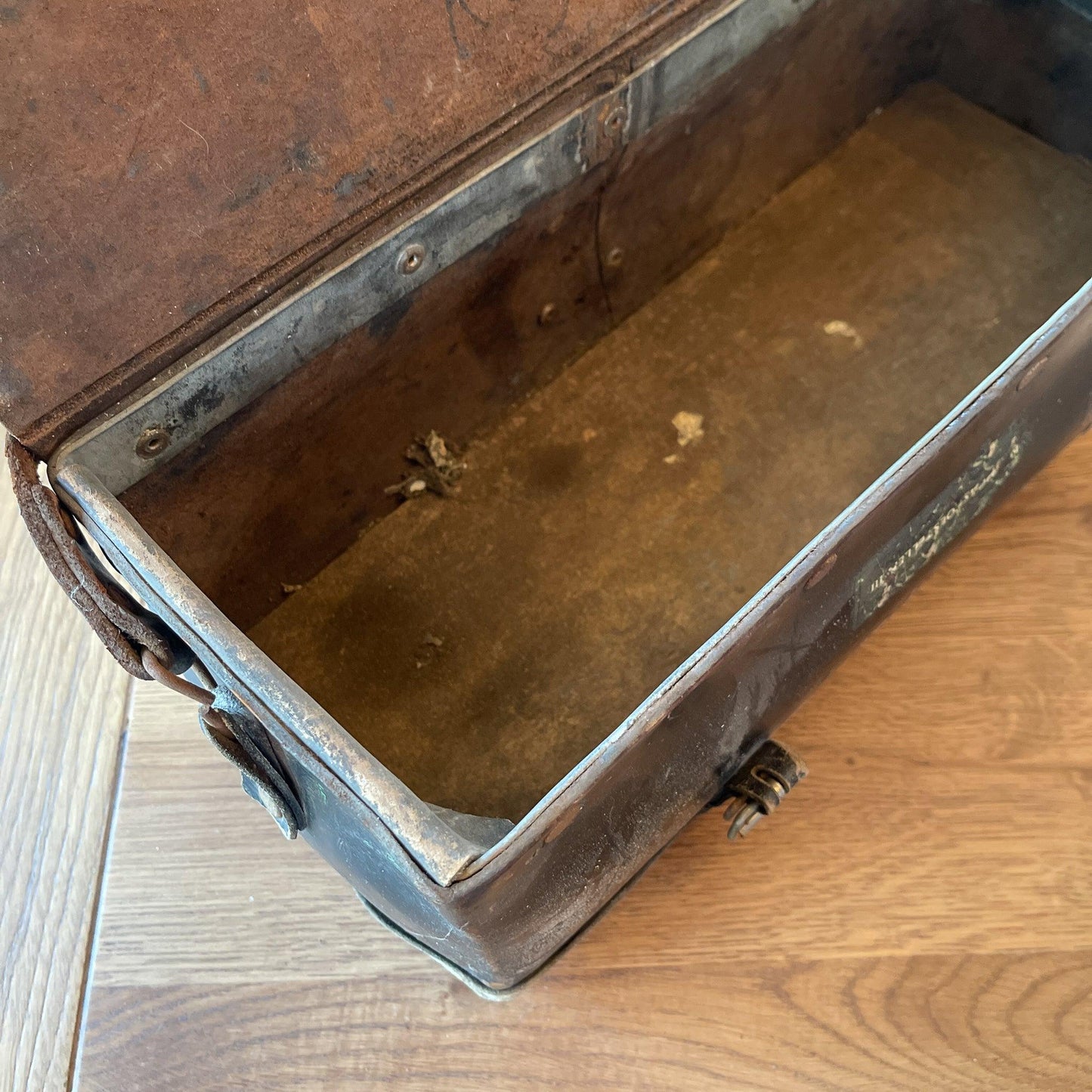 Vintage gereedschapstas - Bamestra Curiosa