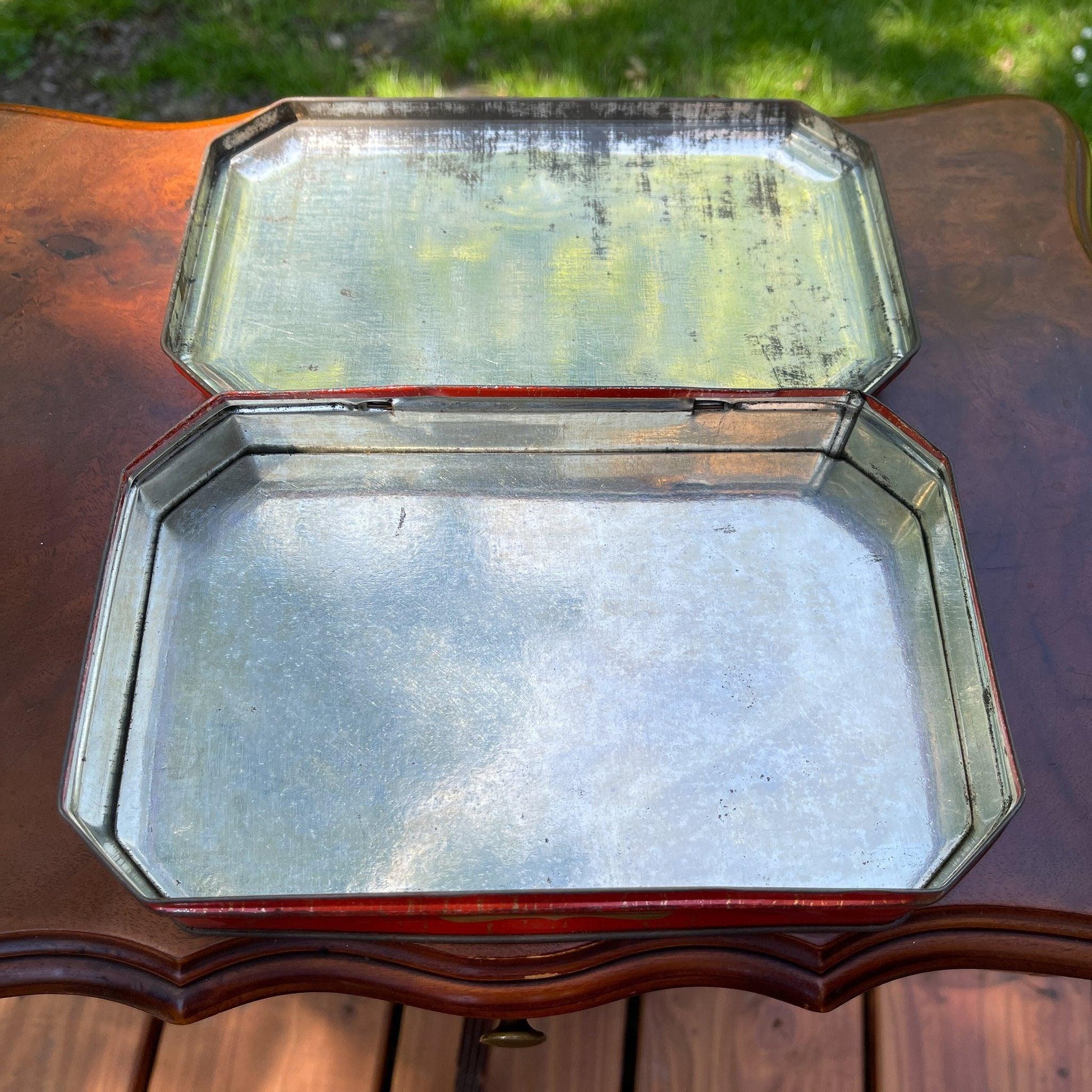 Vintage koekblik met bloemen - Bamestra Curiosa