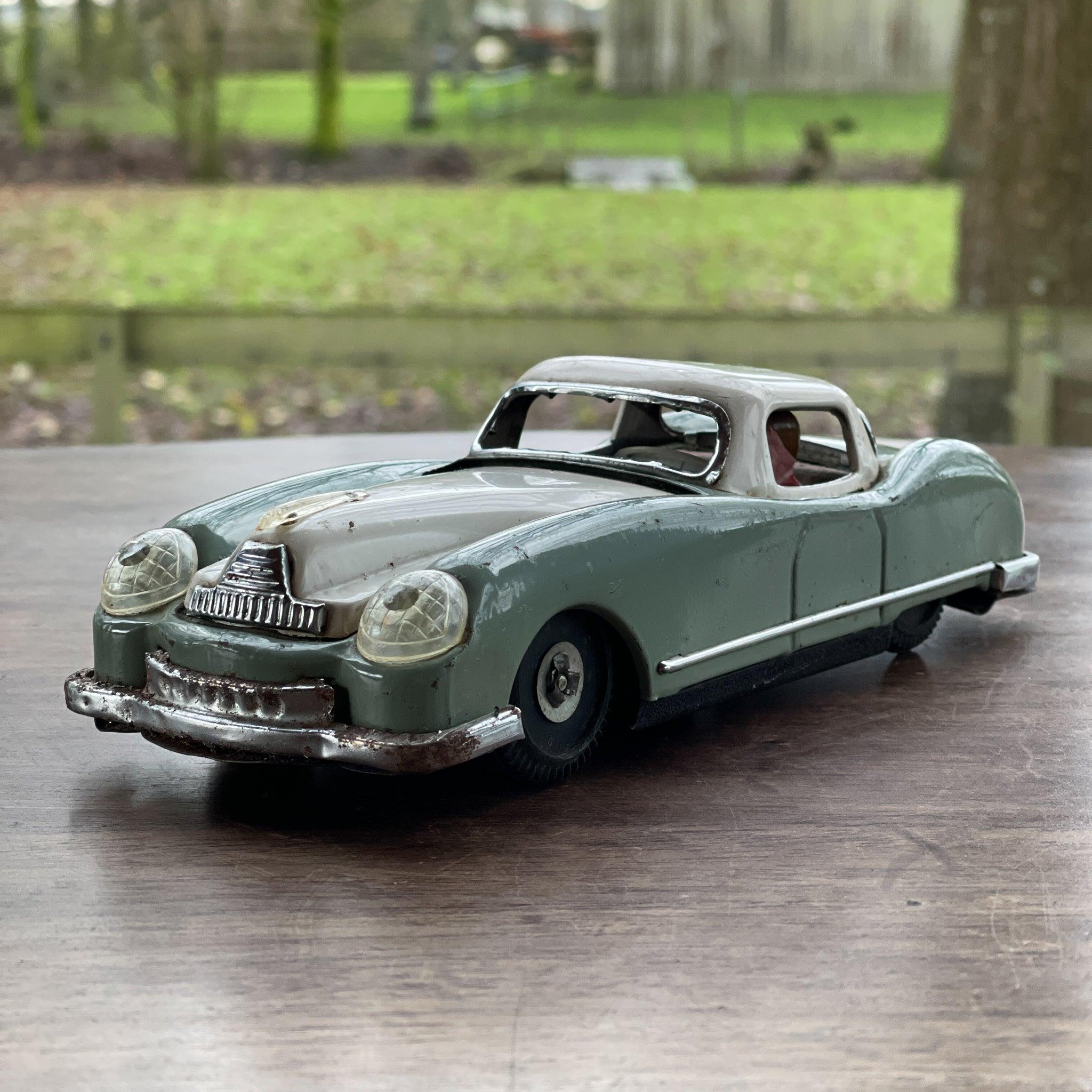 Vintage Lucky Sports Car MF753 - The Collectionist