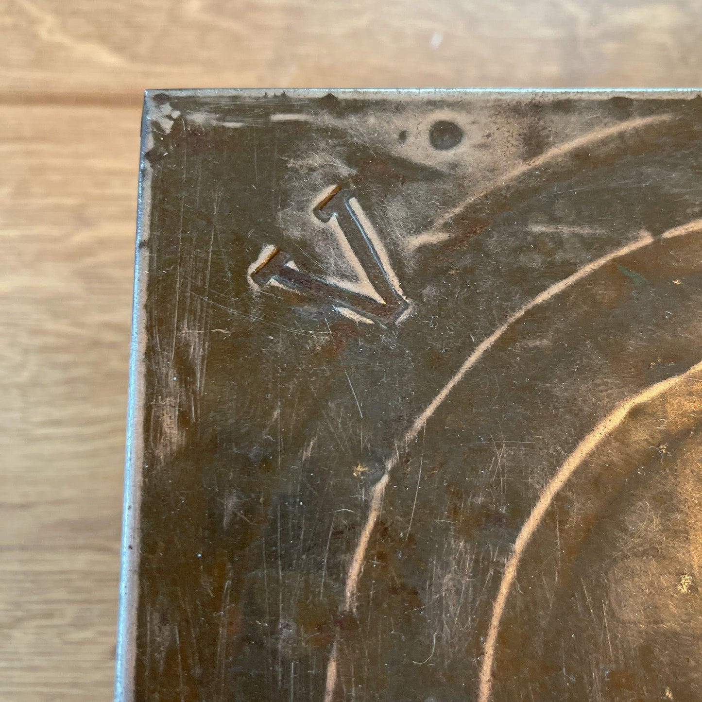 Vintage metalen doos met deksel - Bamestra Curiosa