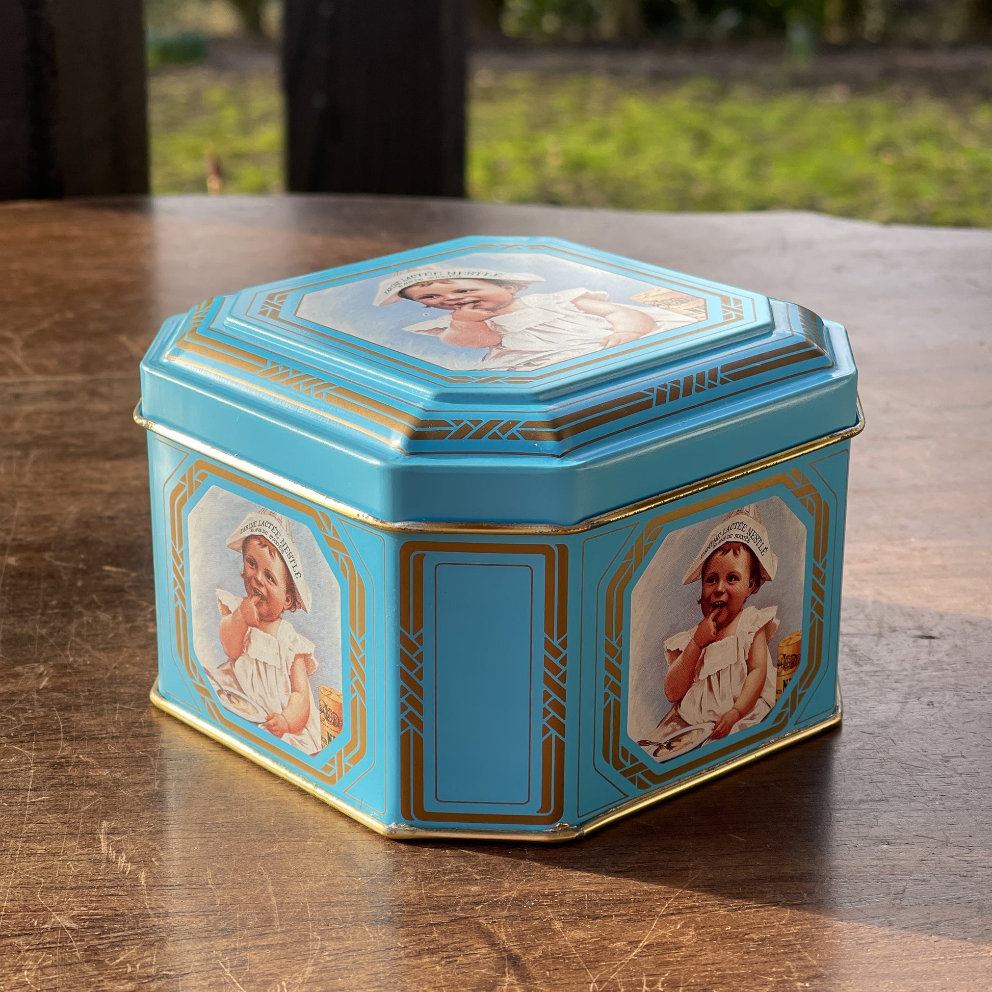 Vintage Nestlé blik - The Collectionist