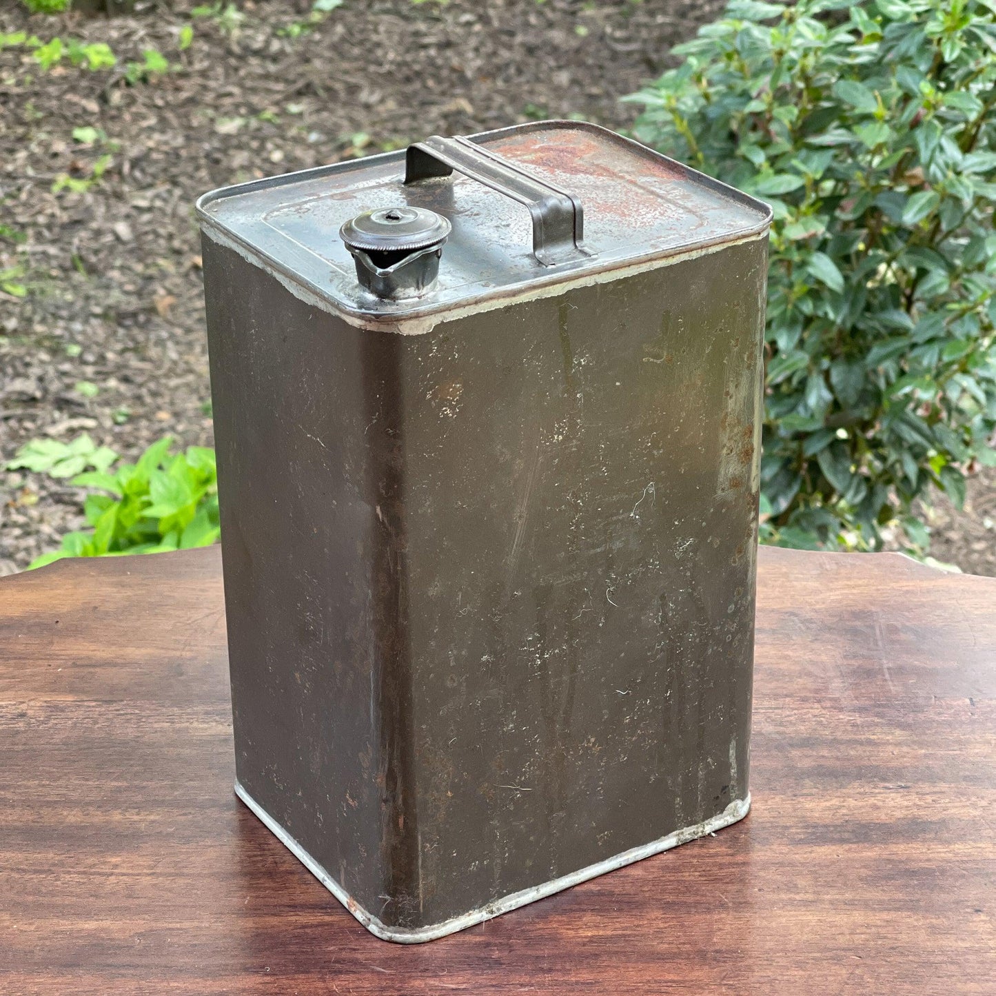 Vintage olie of petroleum kan - Bamestra Curiosa