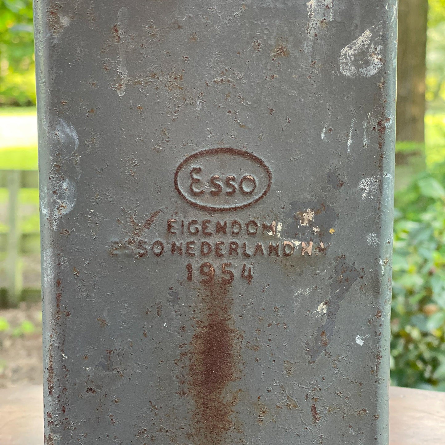 Vintage olie of petroleum kan ESSO 1954 - Bamestra Curiosa