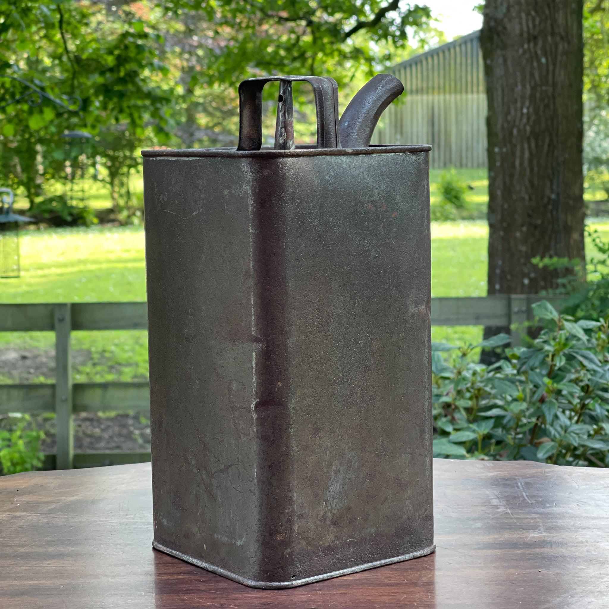 Vintage olie of petroleum kan ESSO 1955 - The Collectionist