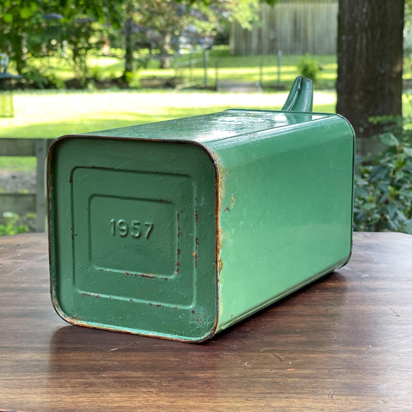 Vintage olie of petroleum kan ESSO 1957 - Bamestra Curiosa