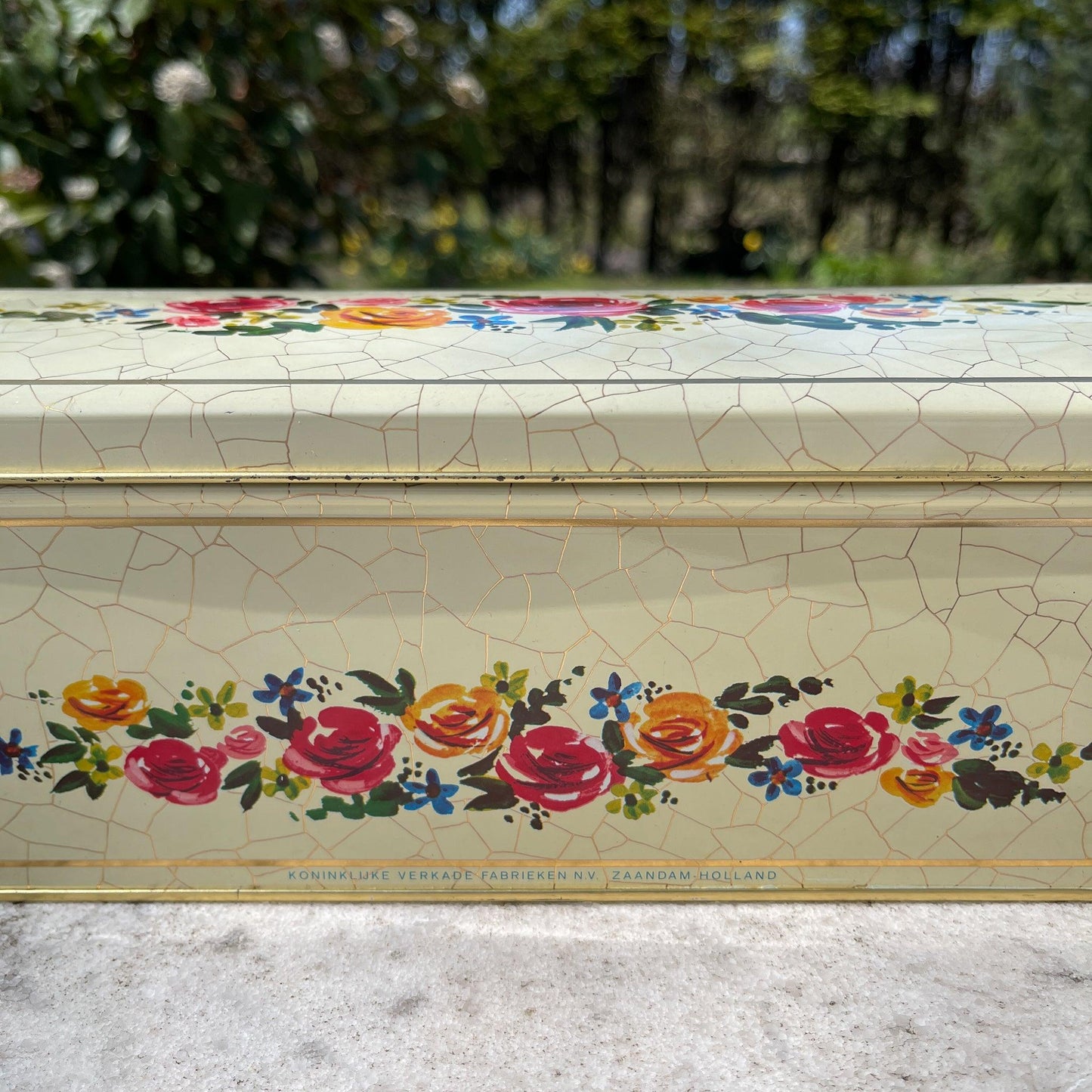 Vintage ontbijtkoek blik met rozen - Bamestra Curiosa