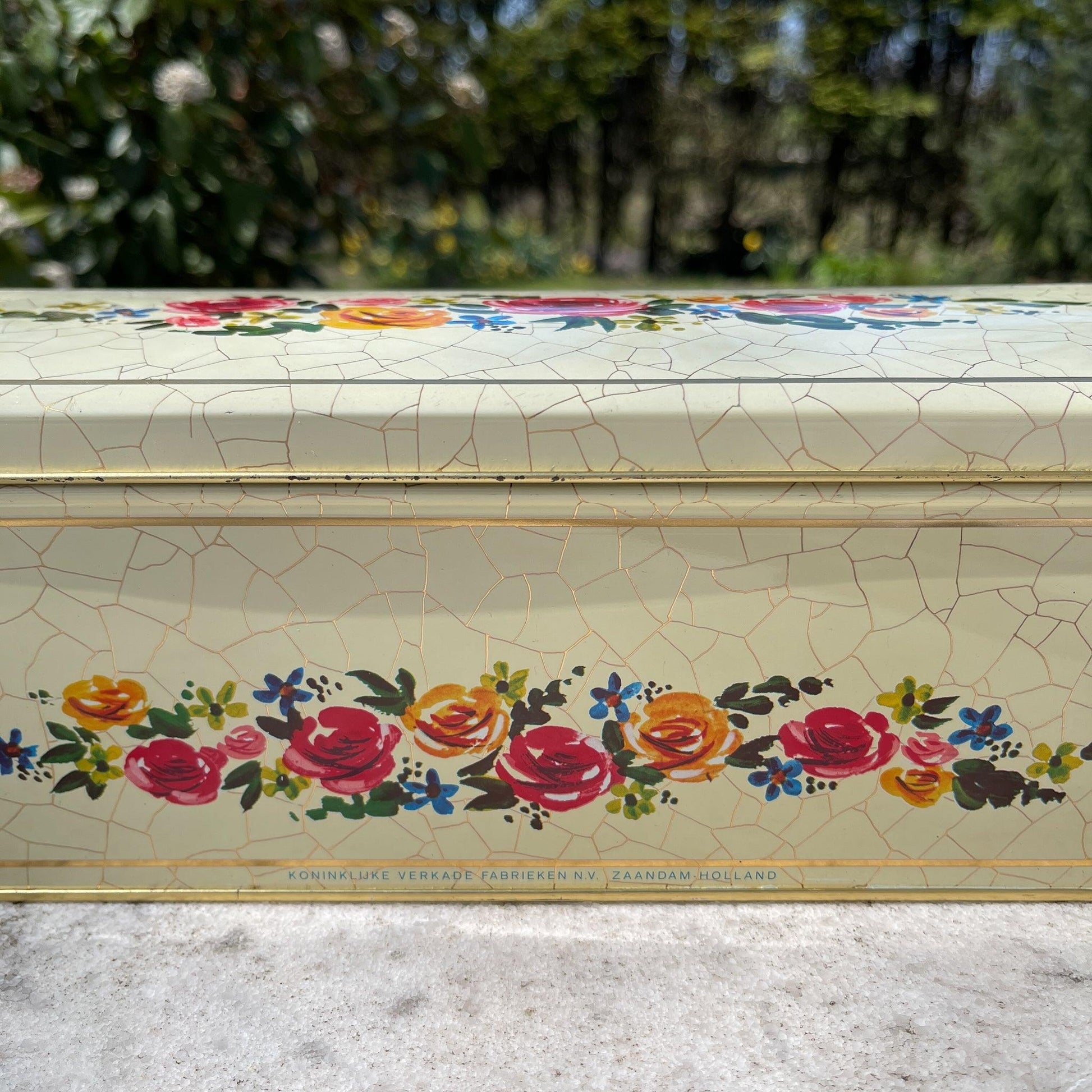 Vintage ontbijtkoek blik met rozen - Bamestra Curiosa