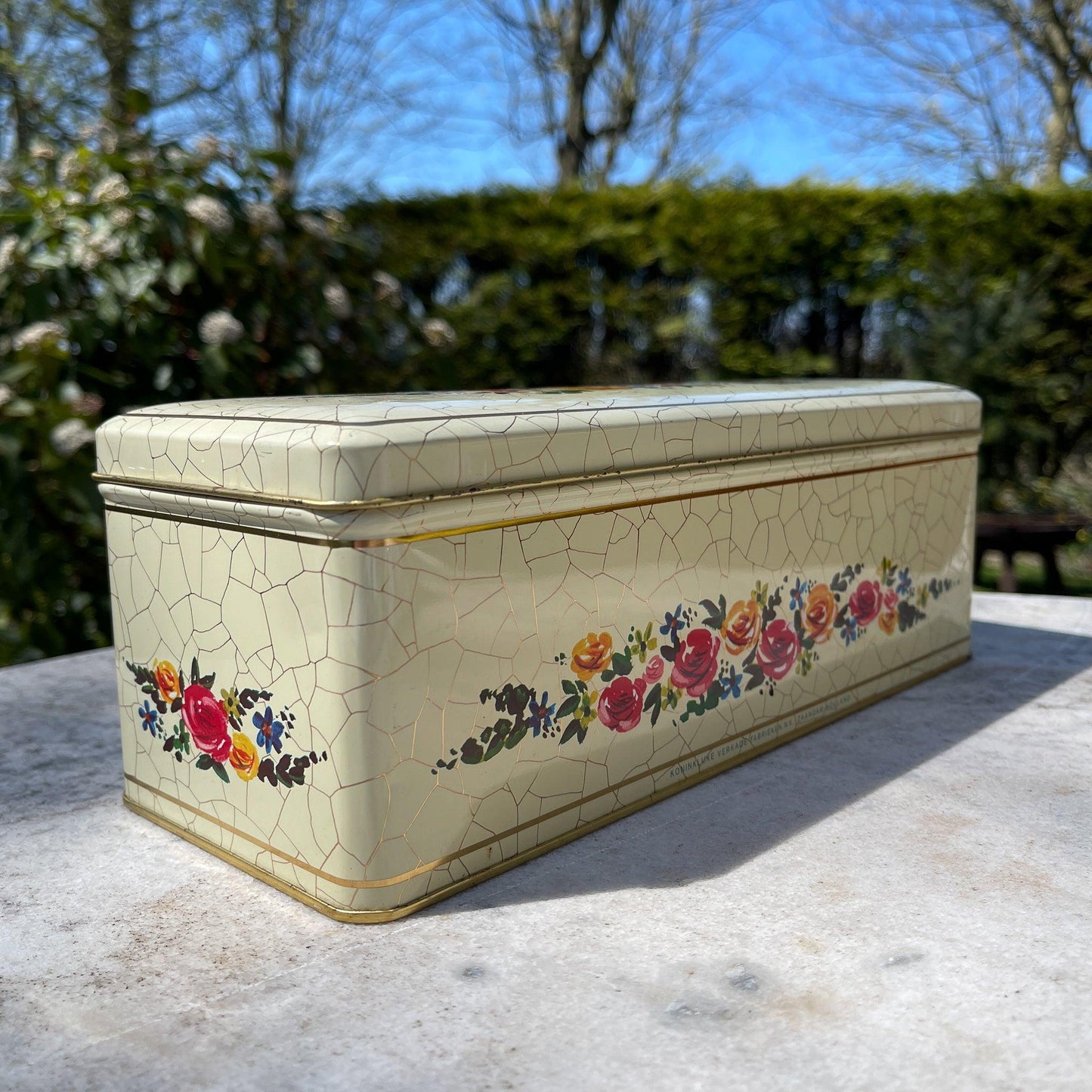 Vintage ontbijtkoek blik met rozen - Bamestra Curiosa