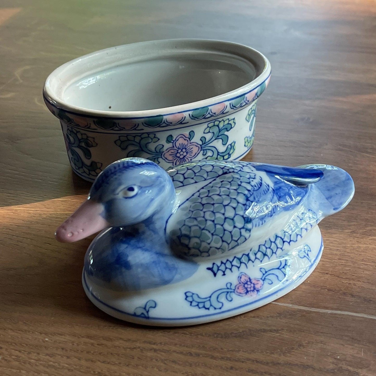 Vintage patévorm met deksel met een eend - Bamestra Curiosa