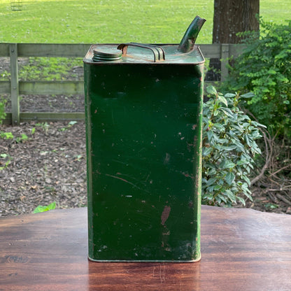 Vintage petroleum kan - The Collectionist