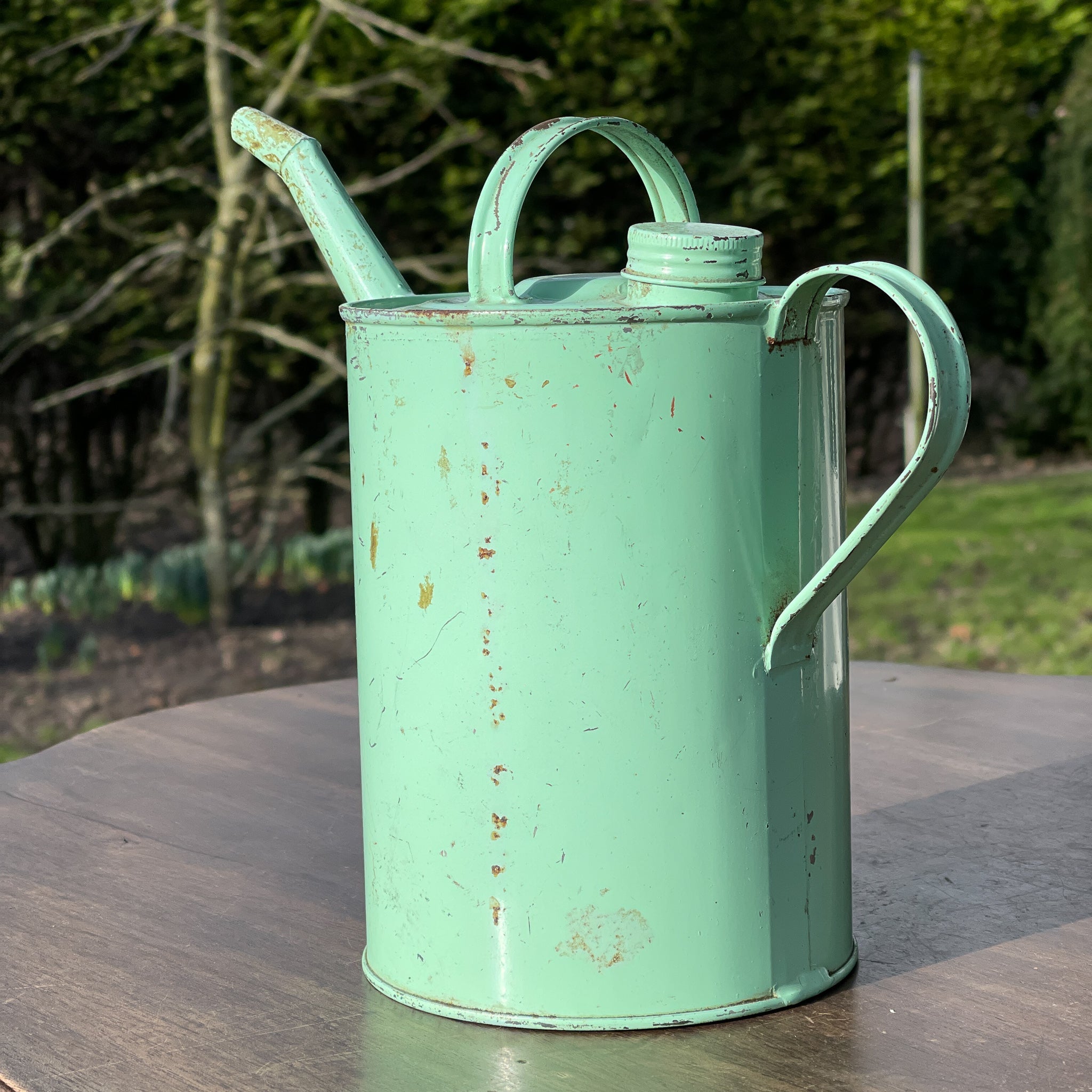 Vintage Petroleumkan - The Collectionist