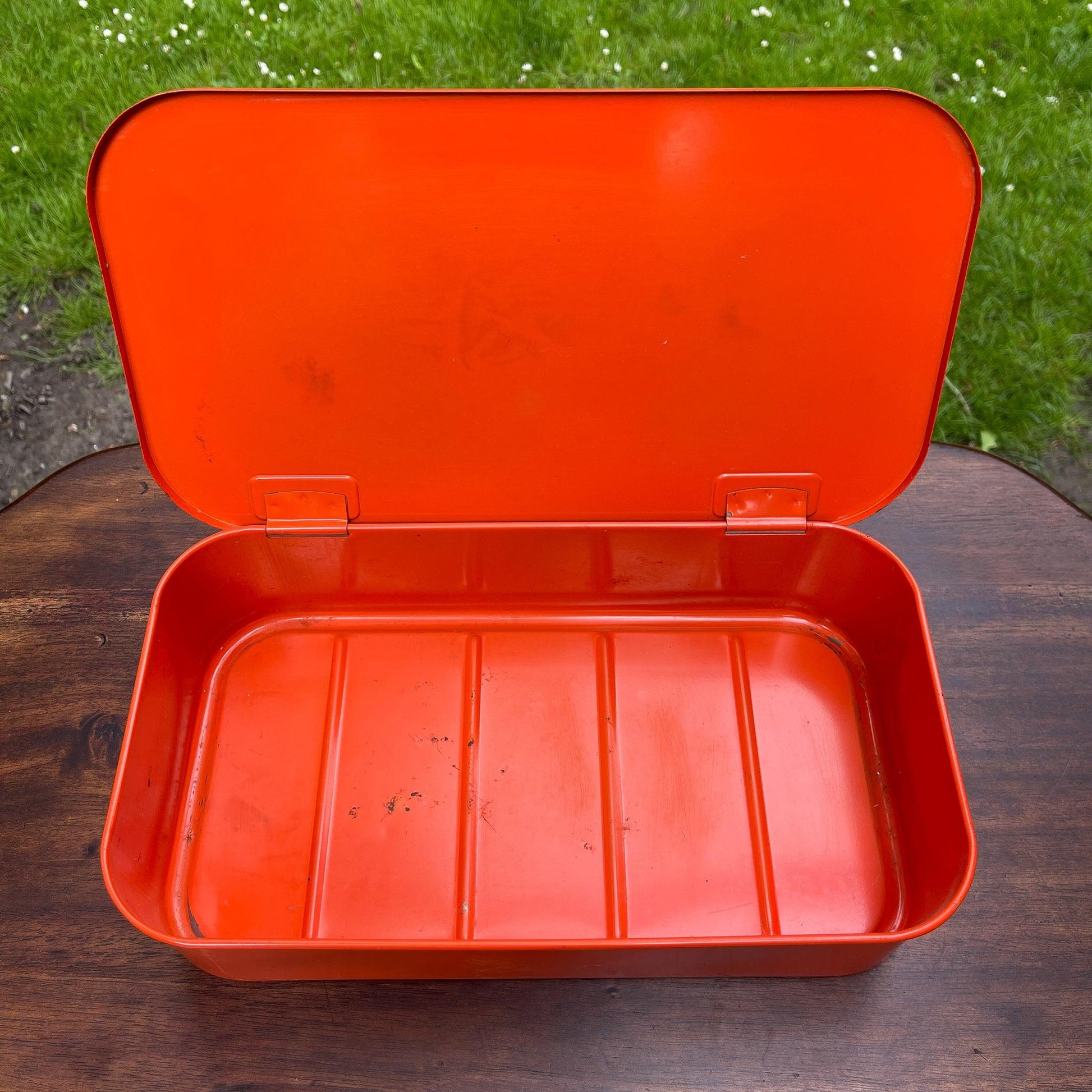 Vintage poetsdoos van Brabantia - Bamestra Curiosa