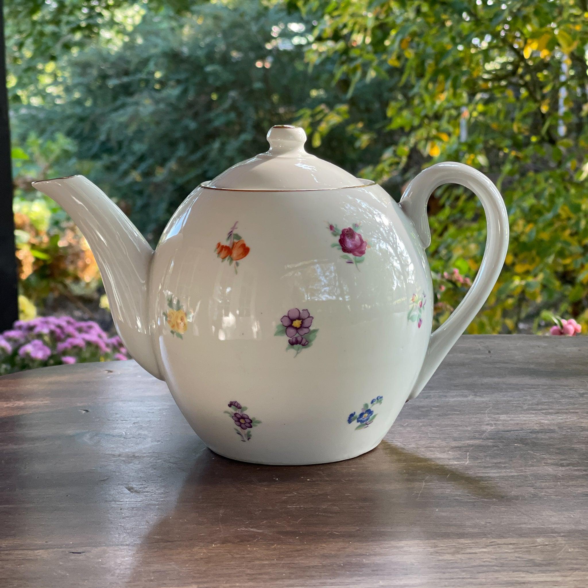 Vintage Royal Dux Bohemia theepot - The Collectionist