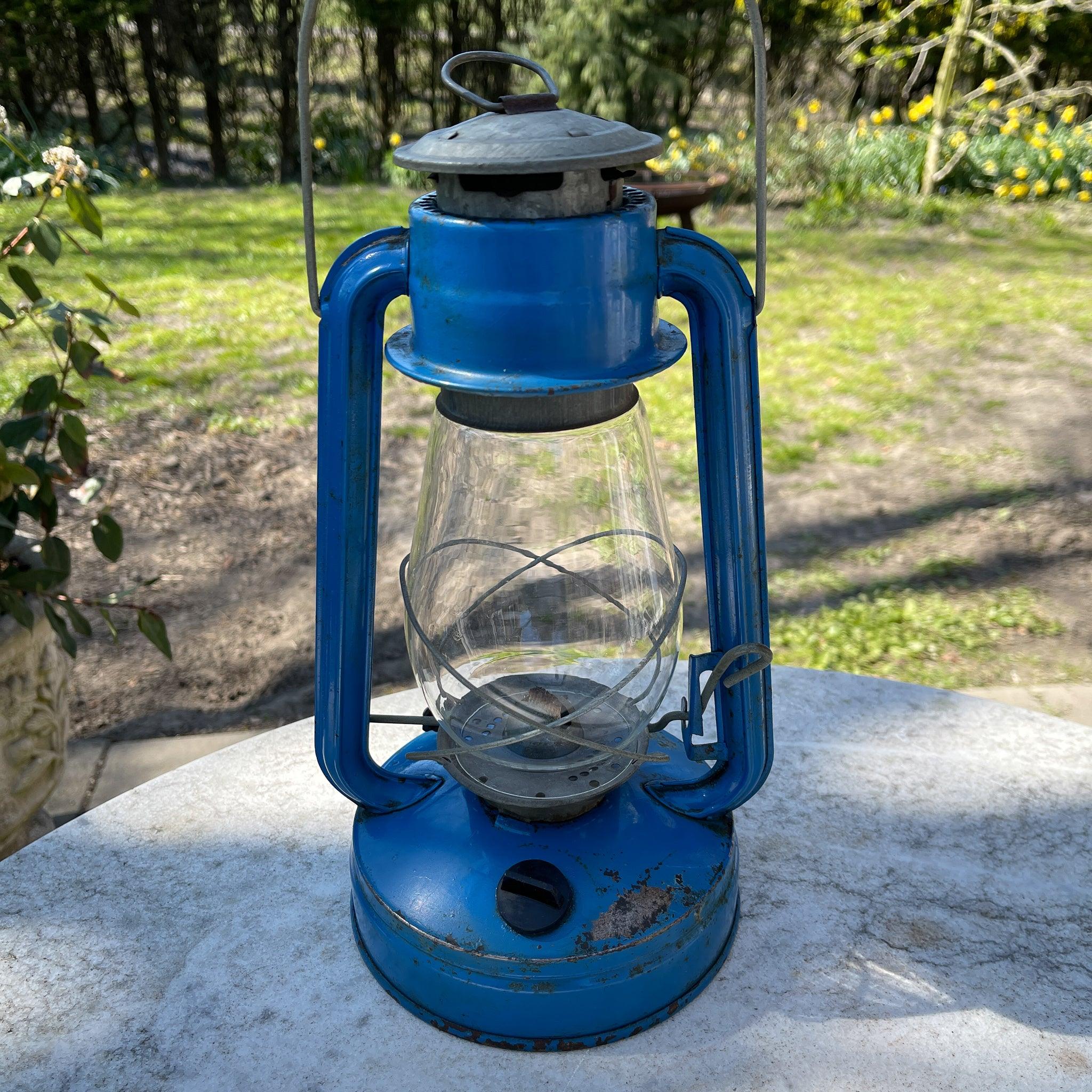 Vintage stormlantaarn petroleum lamp - The Collectionist