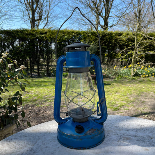 Vintage stormlantaarn petroleum lamp - Bamestra Curiosa