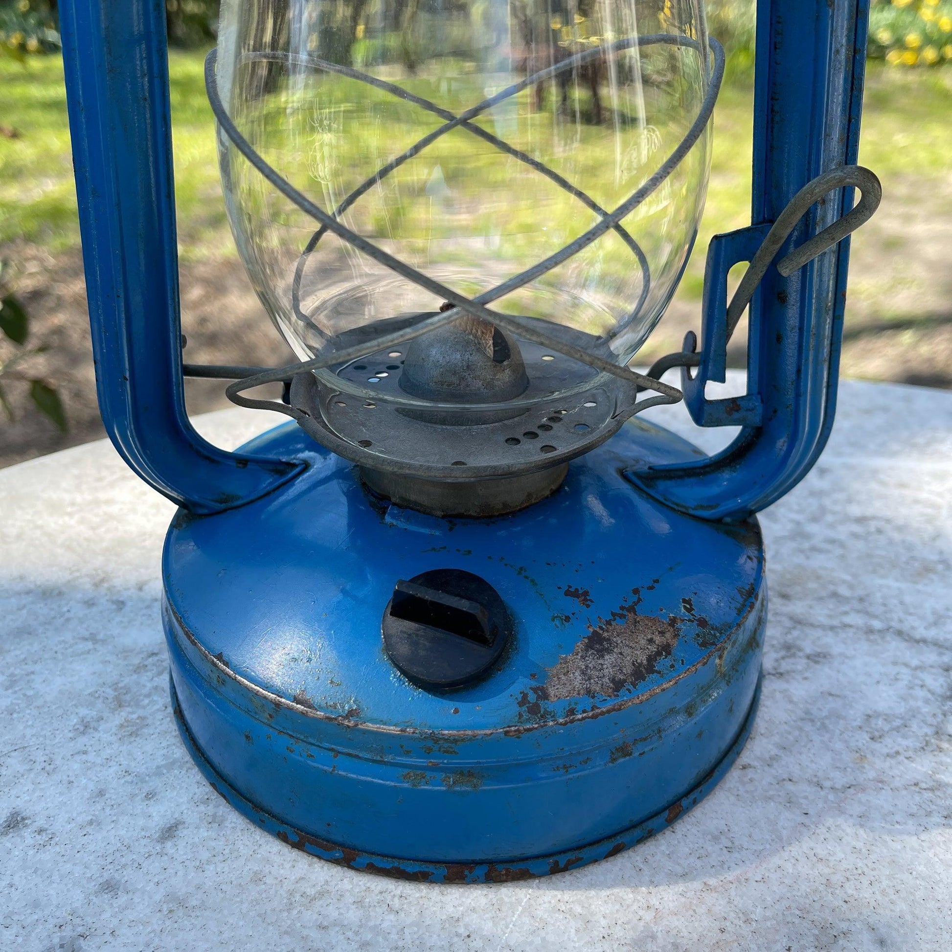 Vintage stormlantaarn petroleum lamp - Bamestra Curiosa
