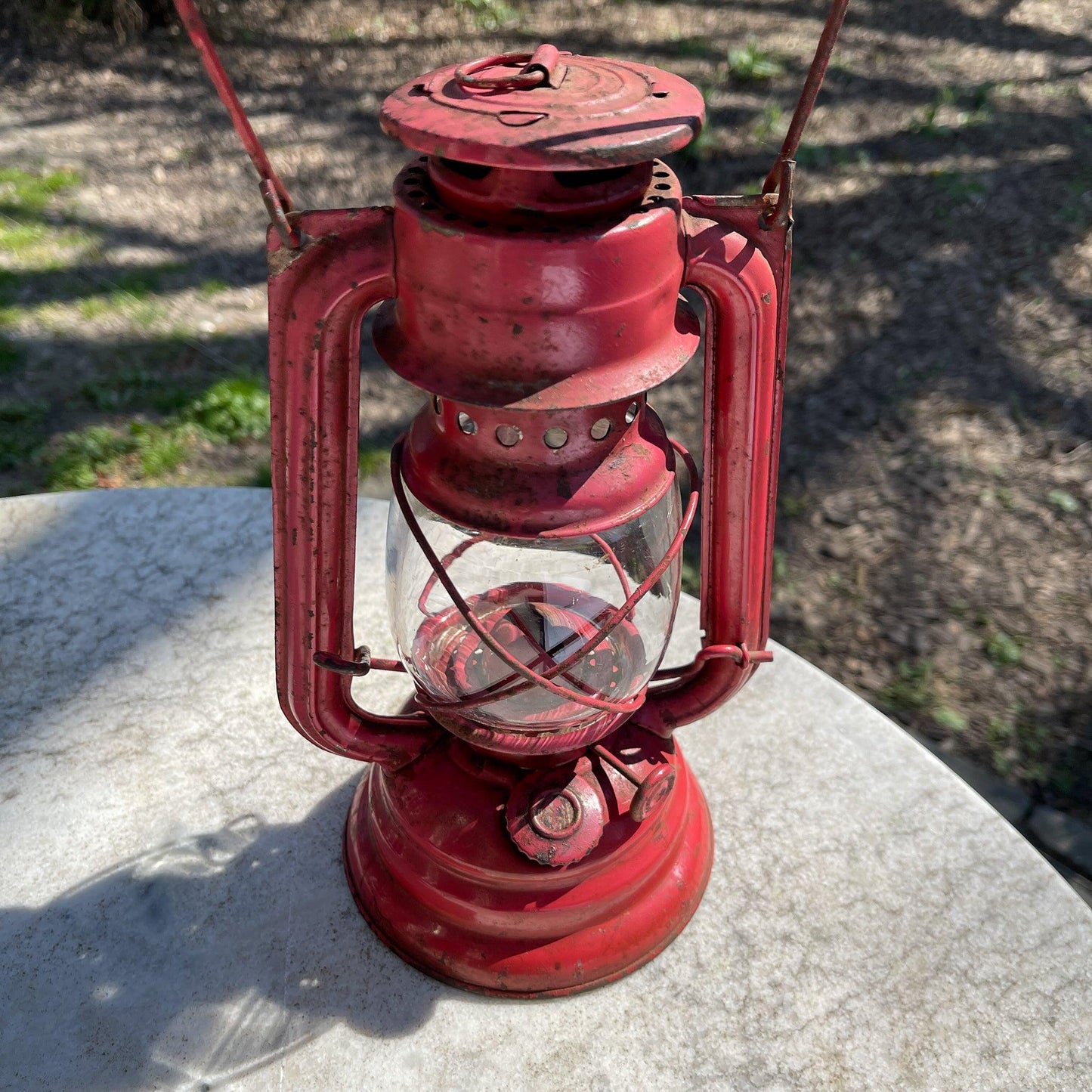 Vintage stormlantaarn petroleum lamp No 104 E - Bamestra Curiosa