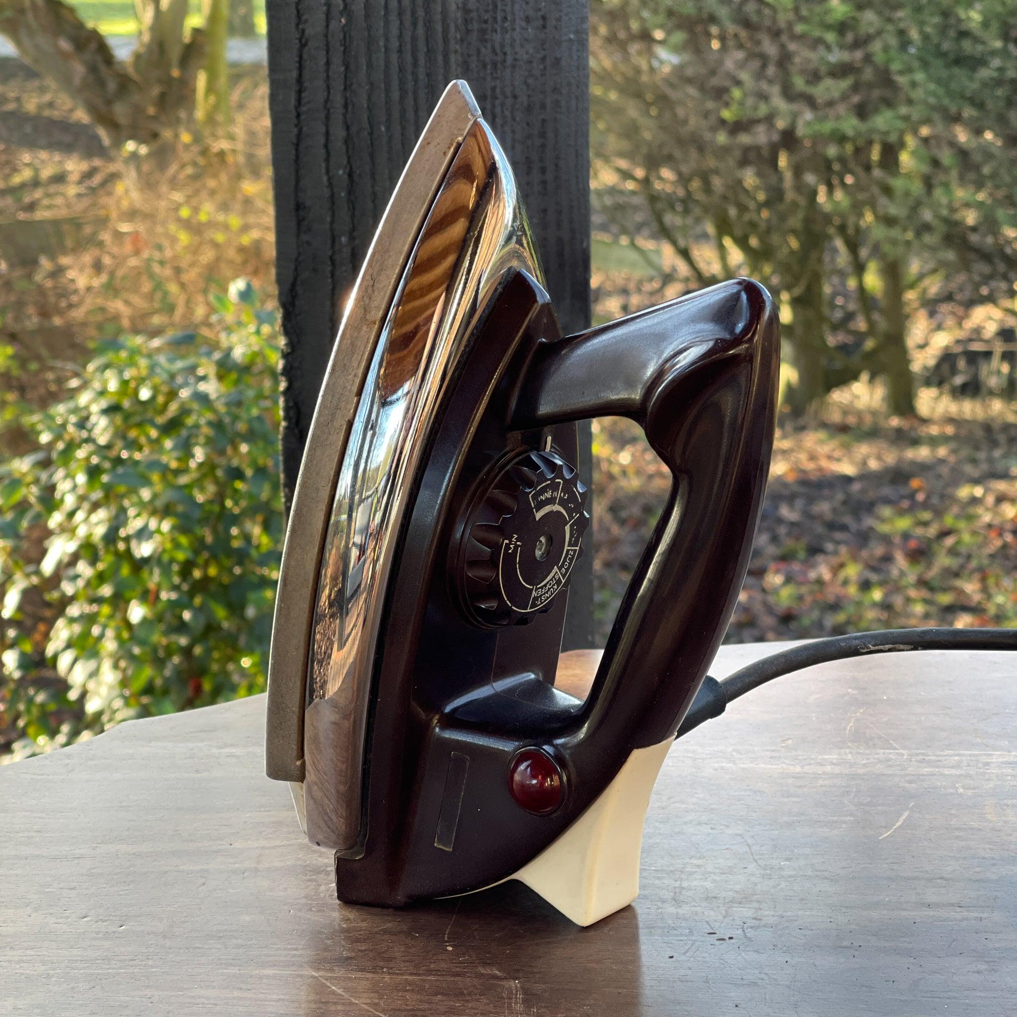 Vintage Strijkijzer van Philips - The Collectionist