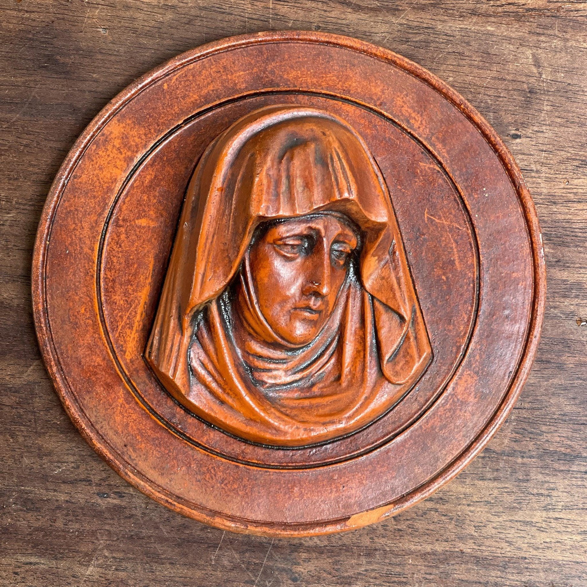 Vintage terracotta wandborden van Maria en Jezus - The Collectionist