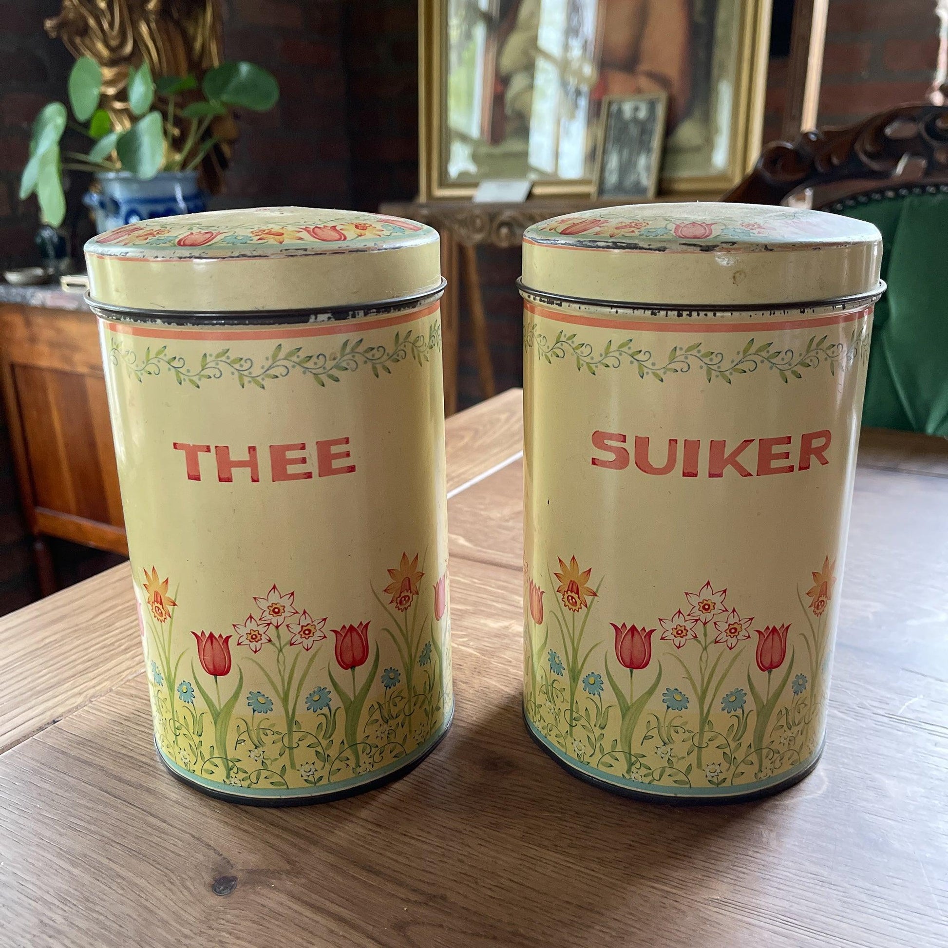 Vintage thee en suiker blikken - Bamestra Curiosa