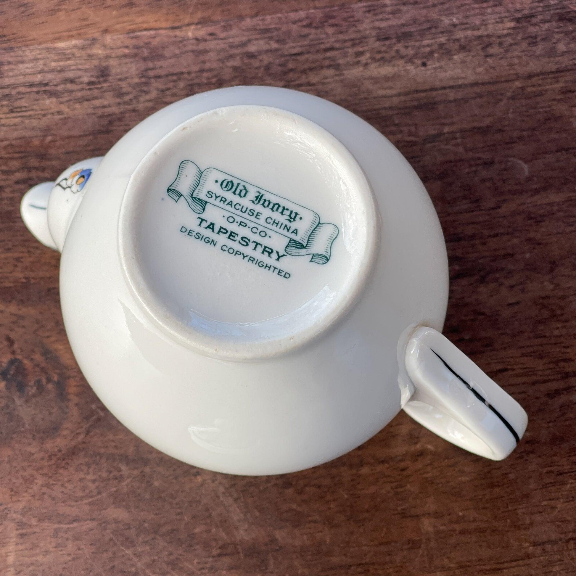 Vintage Theepotje Old Ivory Tapestry van Syracuse - The Collectionist