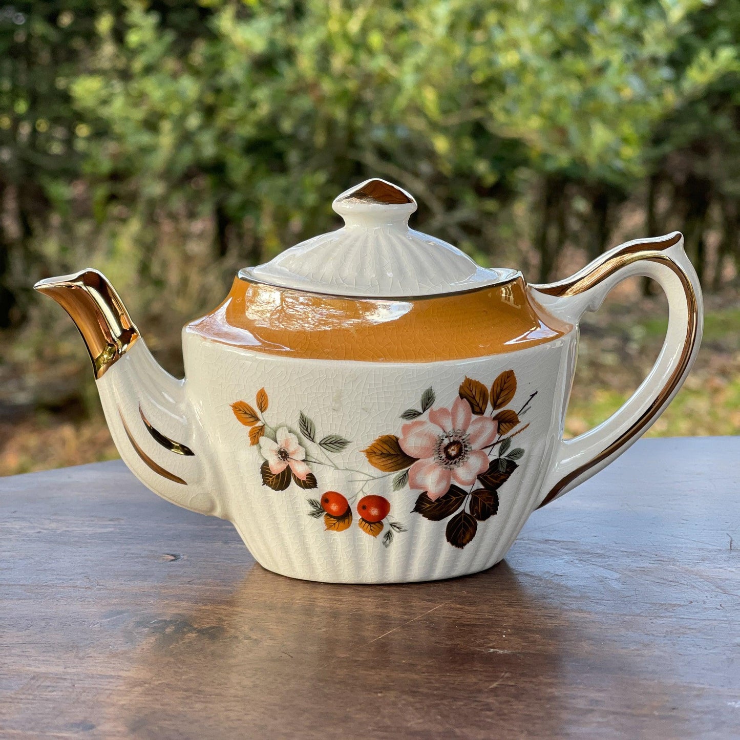 Vintage Theepotje van Gibsons England - Bamestra Curiosa