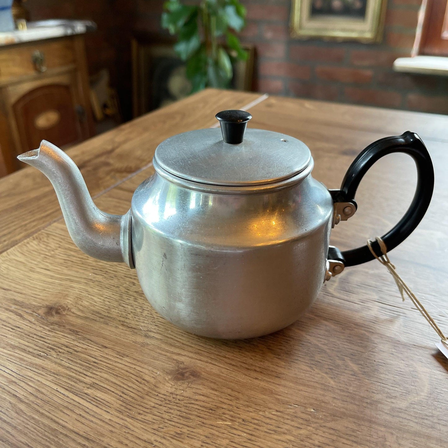 Vintage Tower brand theepot - Bamestra Curiosa