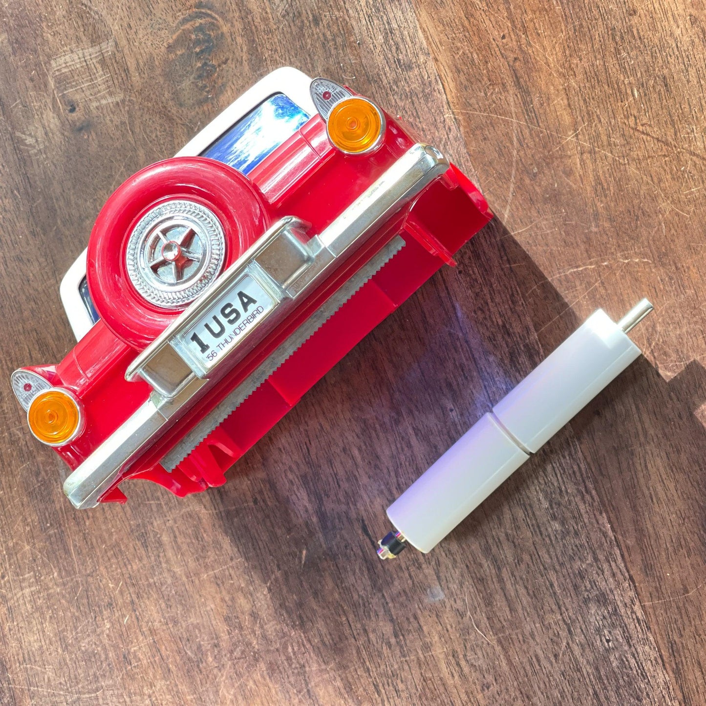 Vintage wc rol houder Ford Thunderbird - Bamestra Curiosa