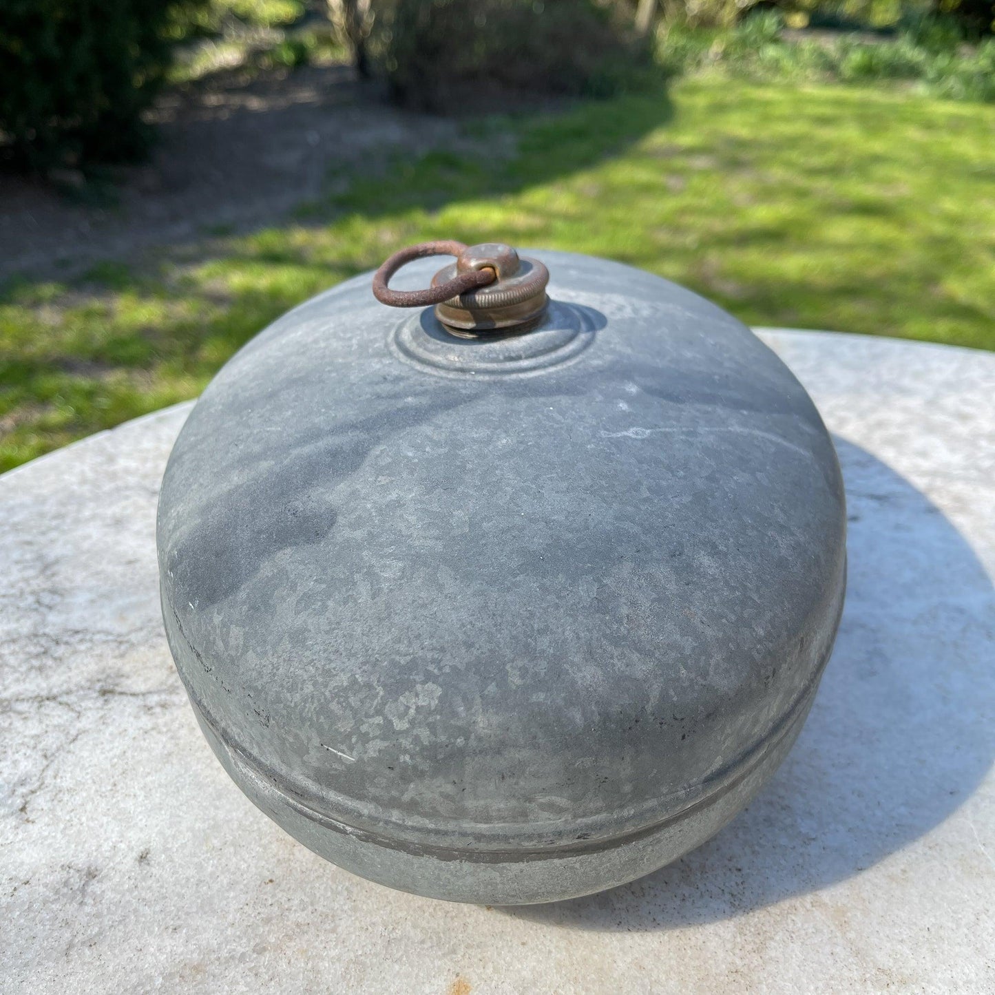 Vintage zinken warmwater kruik met schroefdop - Bamestra Curiosa