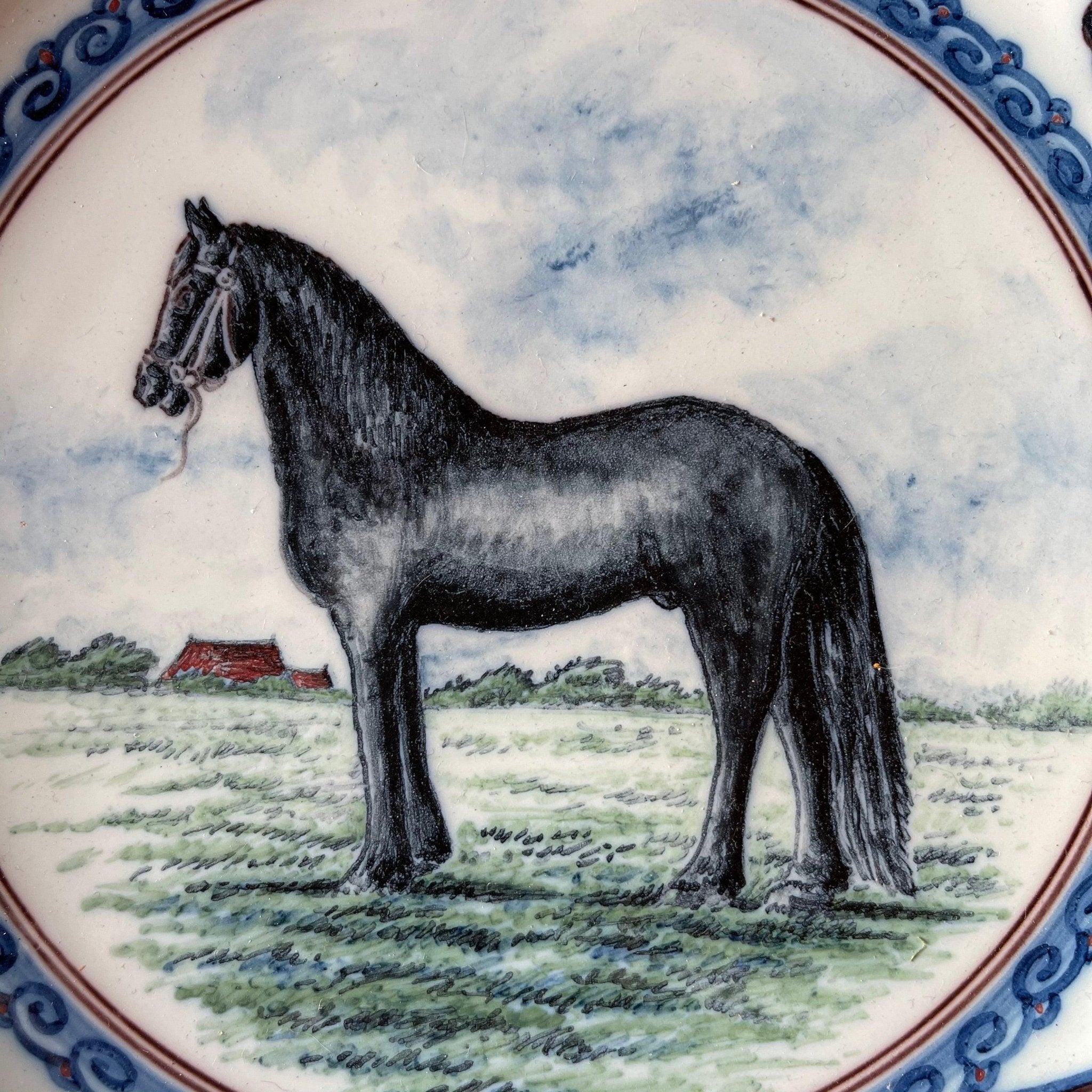 Wandbord van Makkum met afbeelding van paard - The Collectionist