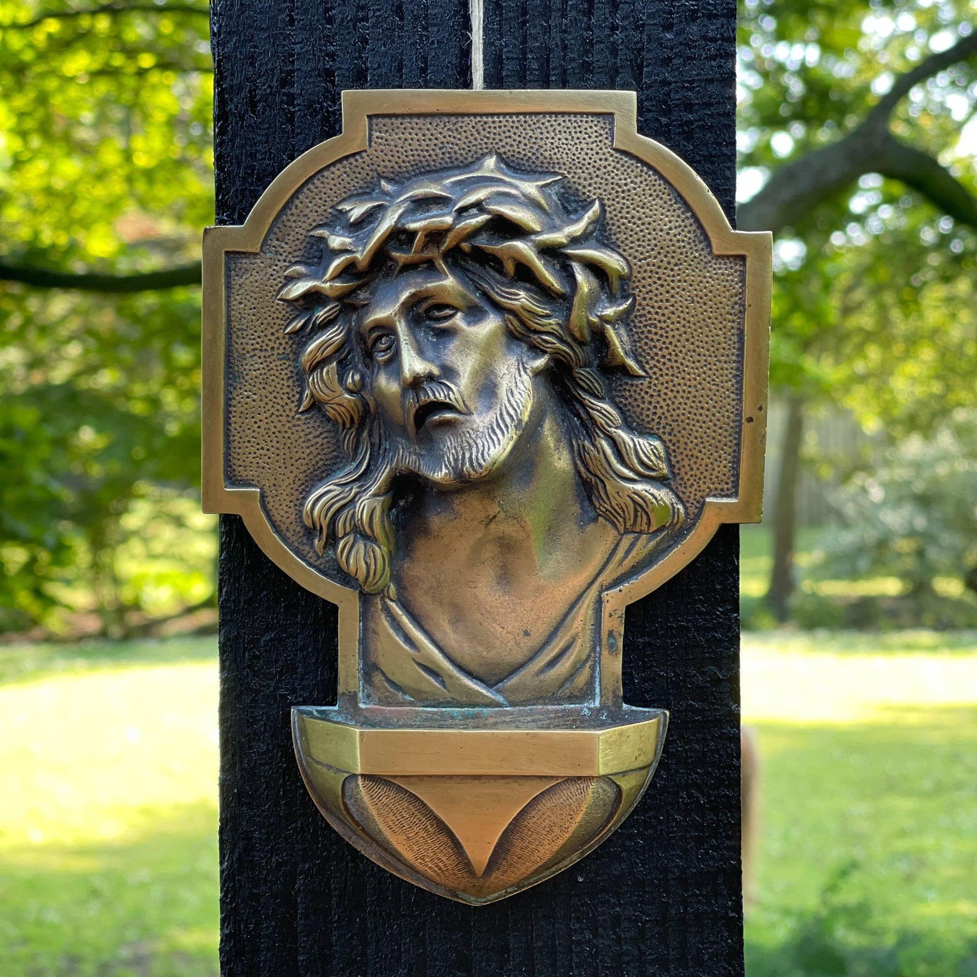 Wijwaterbakje van koper - Bamestra Curiosa