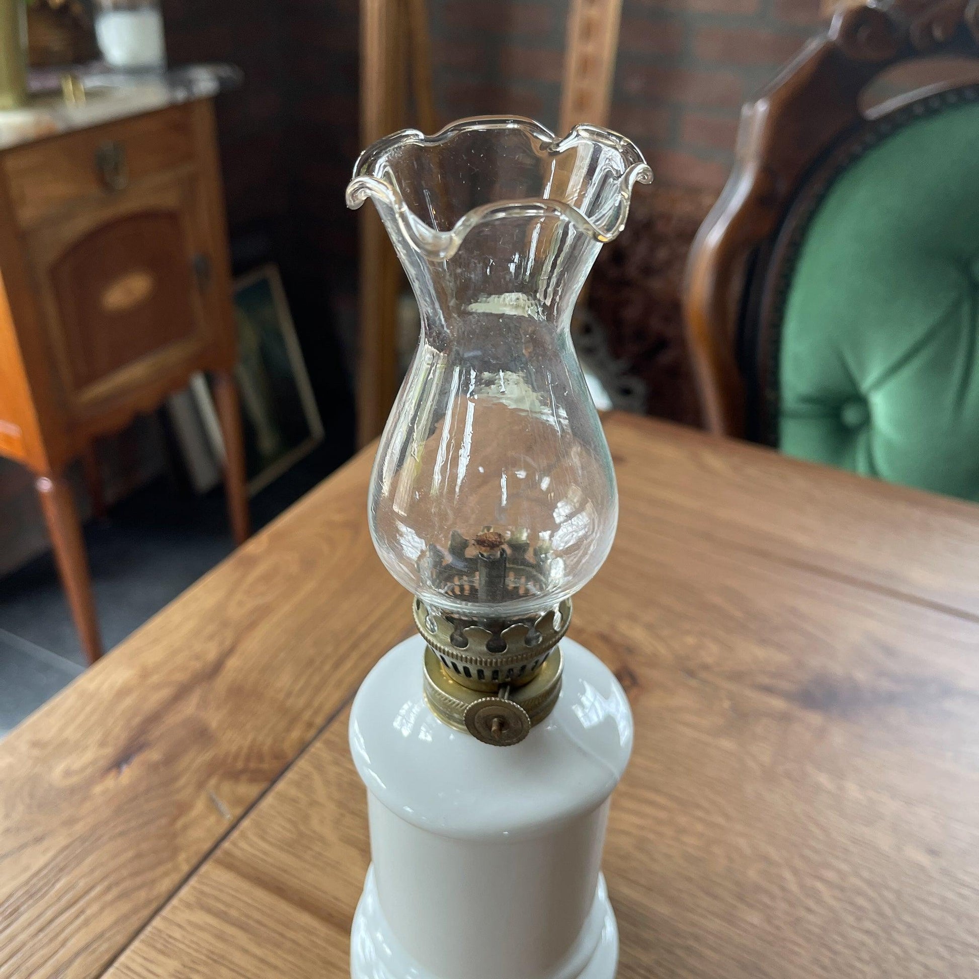 Wit porseleinen olielamp - Bamestra Curiosa