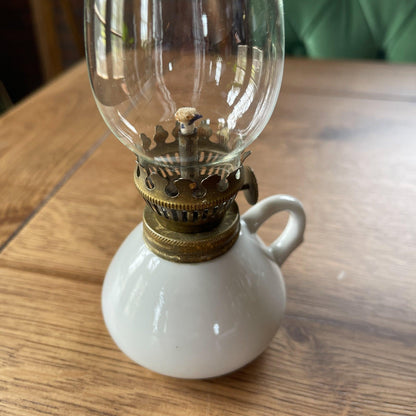 Wit proseleinen olielampje - Bamestra Curiosa