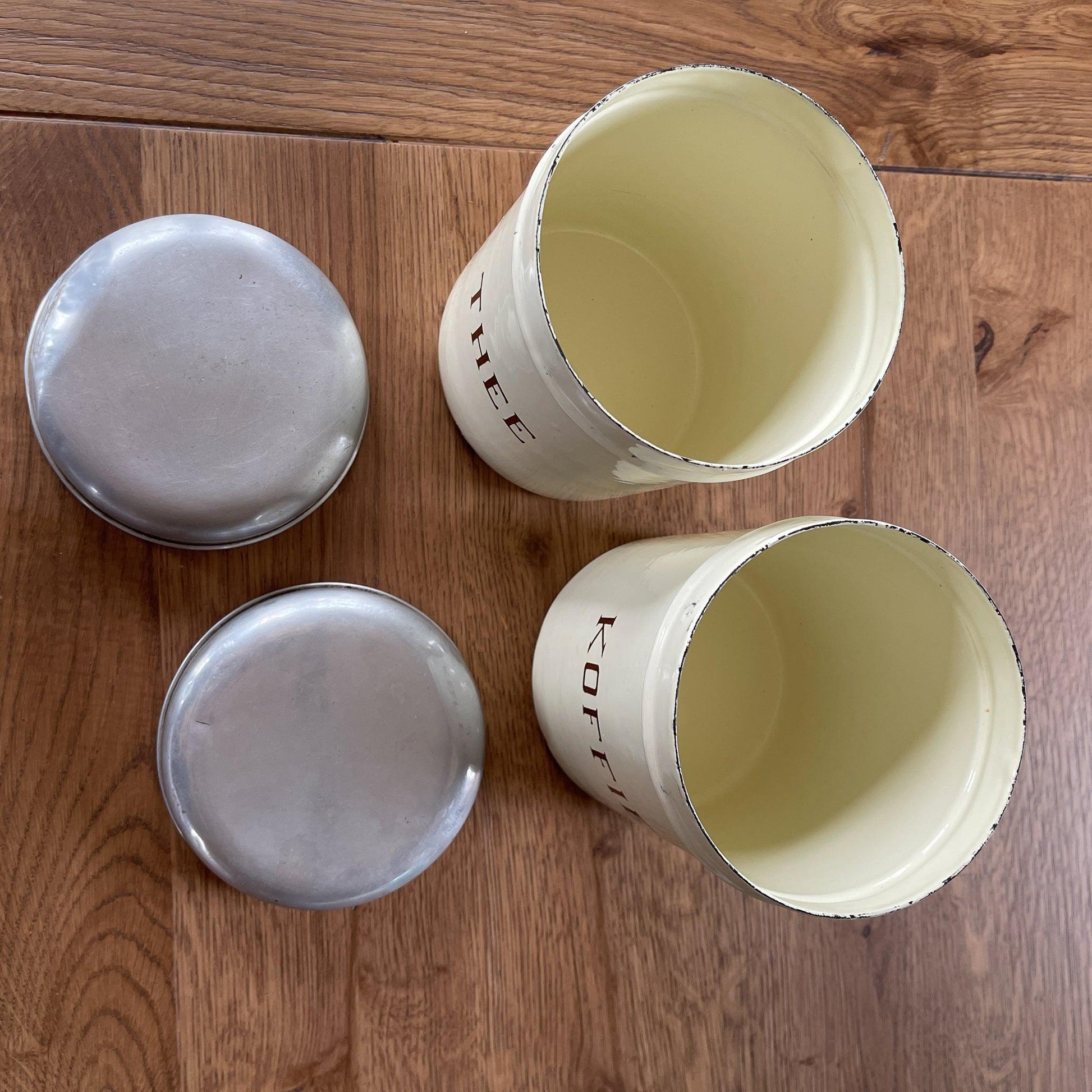 Witte emaille thee en koffiebus - Bamestra Curiosa