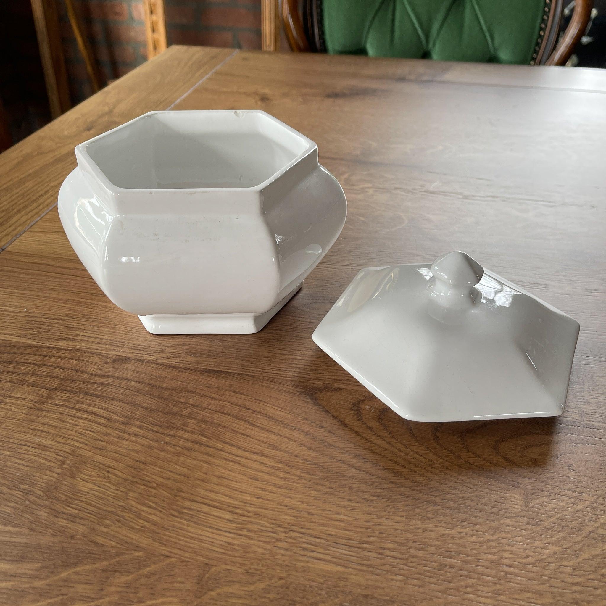 Witte porseleinen hexagon pot met deksel - The Collectionist