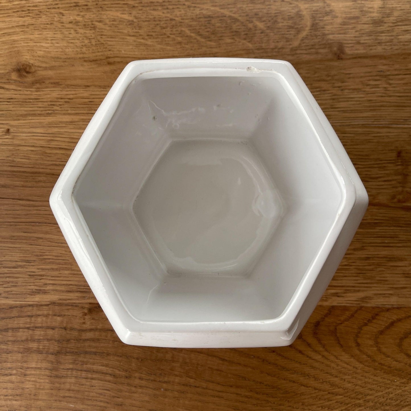 Witte porseleinen hexagon pot met deksel - Bamestra Curiosa