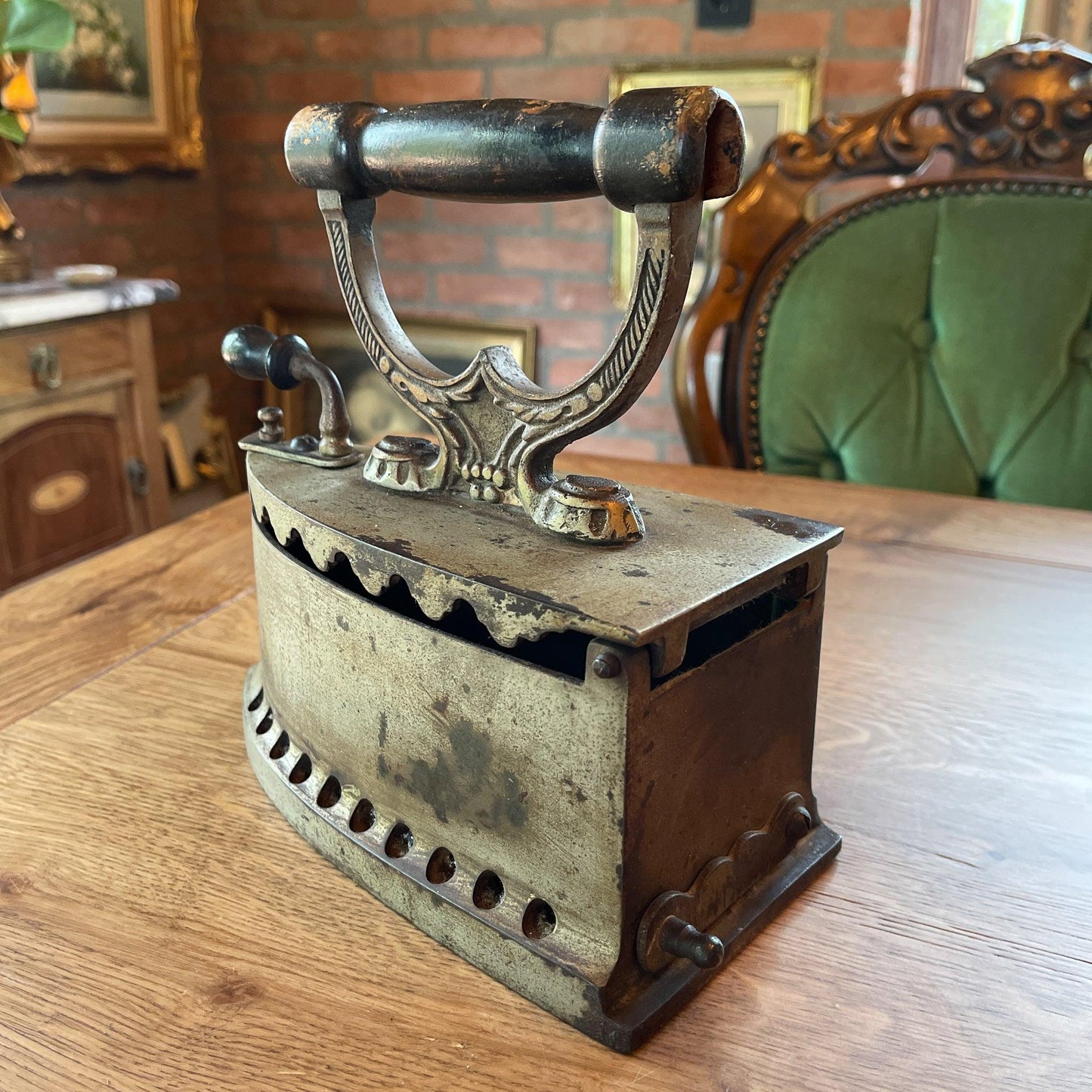 Zeer mooie antieke strijkijzer - Bamestra Curiosa