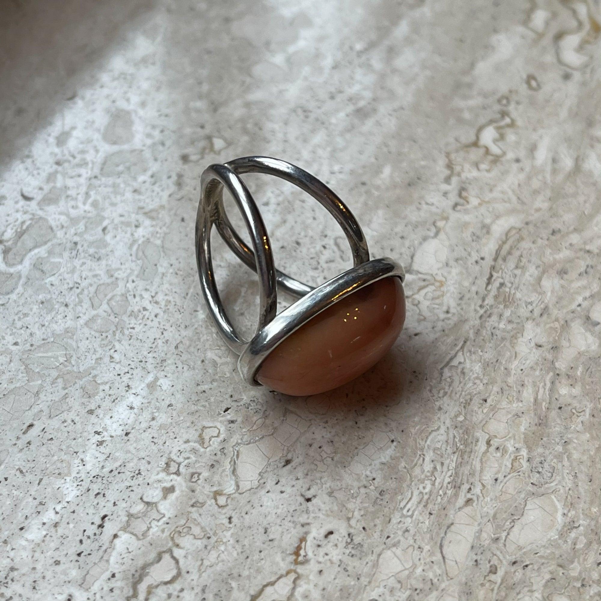 Zilveren ring met kwarts van Wim Lammers - The Collectionist