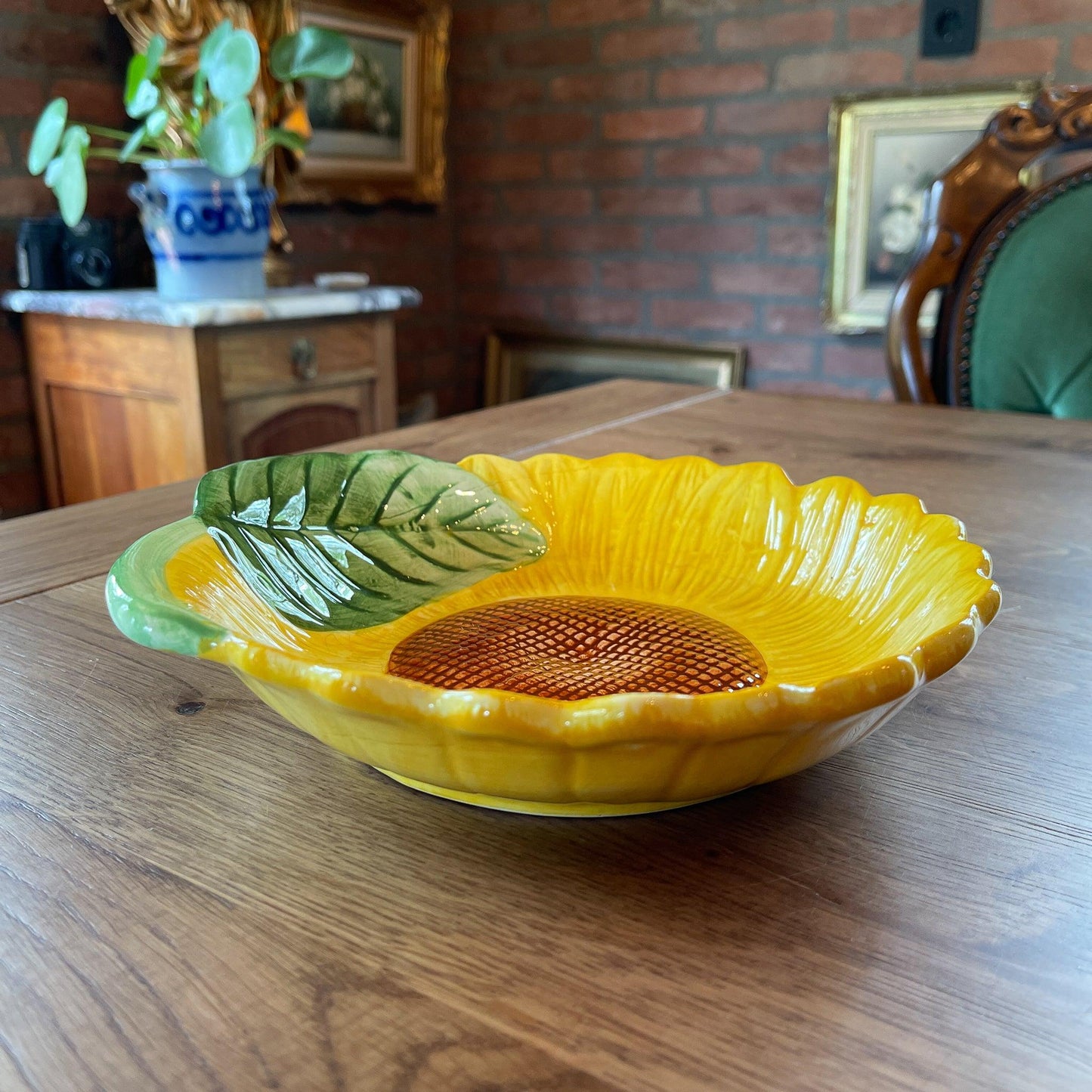 Zonnebloem schaal - Bamestra Curiosa