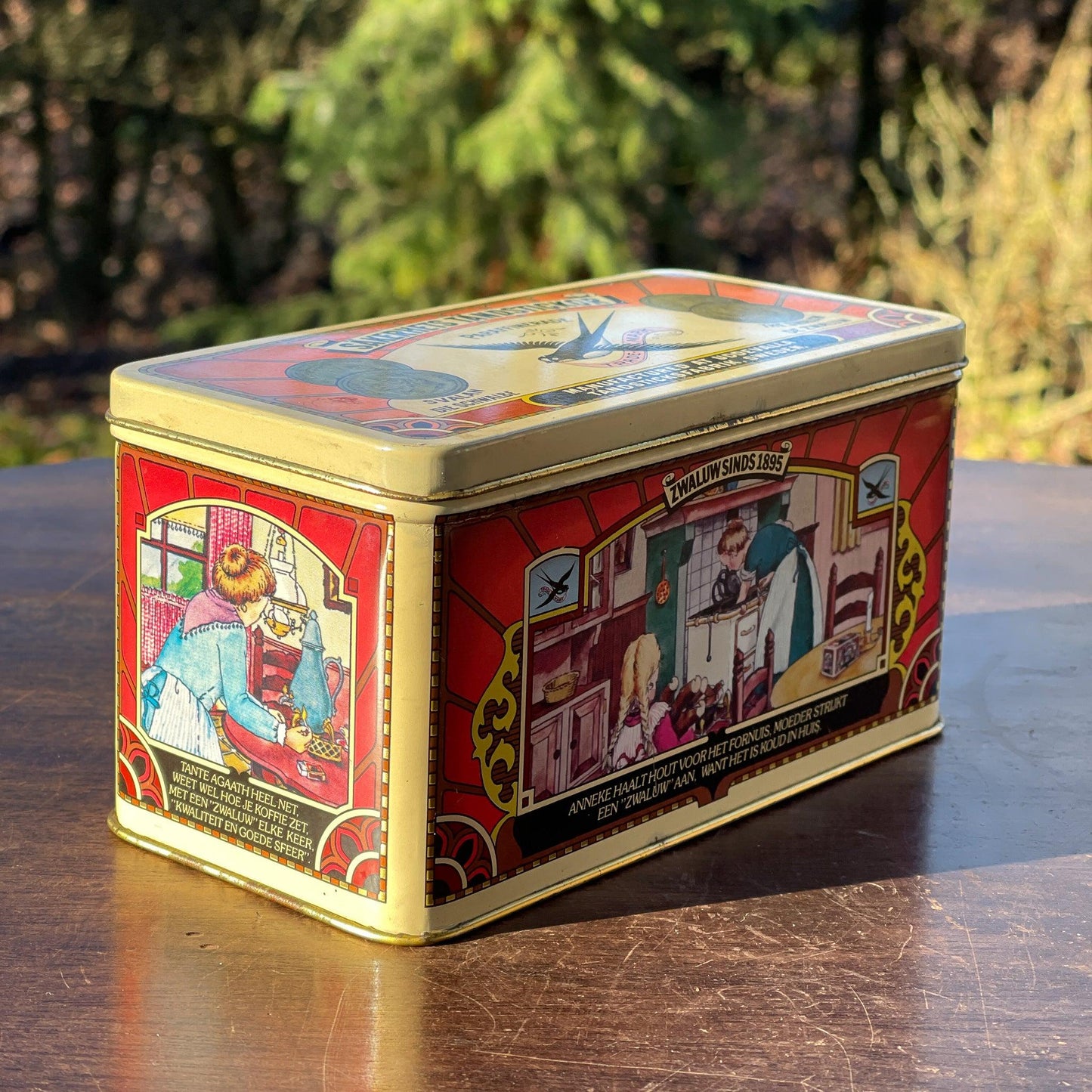 Zwaluw lucifers bewaarblik - Bamestra Curiosa