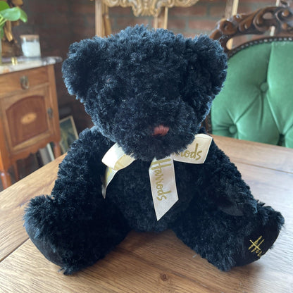 Zwarte beer van Harrods - Bamestra Curiosa